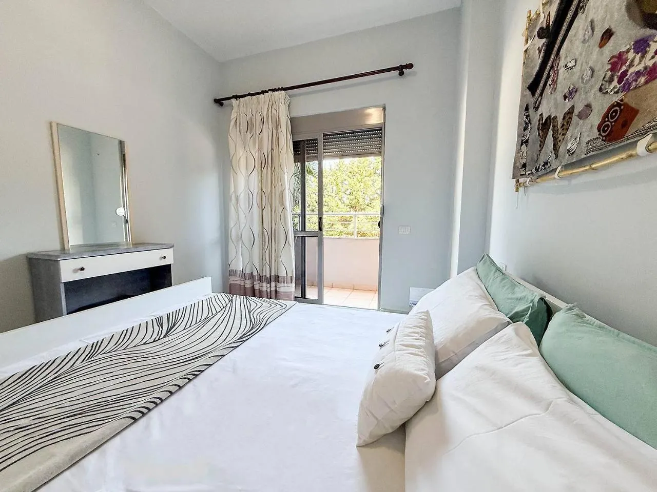 Afordable Apartments With Free Parking Дуррес 0*,